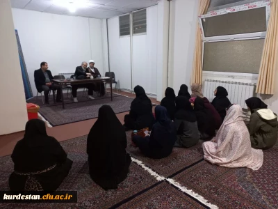 در سرای دانشجویی پردیس پردیس بنت الهدی صدر سنندج برگزار شد؛

جلسه پرسش و پاسخ دانشجویان با موضوع مسائل اقتصادی