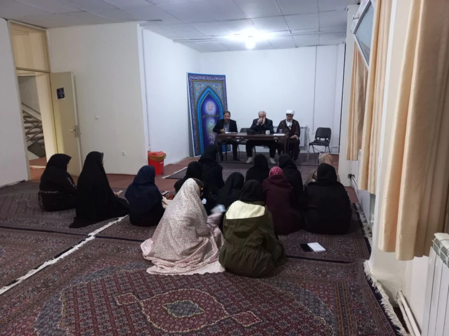 جلسه پرسش و پاسخ دانشجویان با موضوع مسائل اقتصادی 3