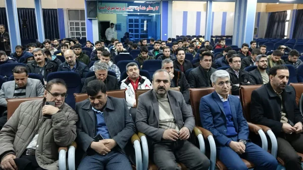 نشست پرسش و پاسخ دانشجویی با موضوع «چرایی استفاده از ظرفیت حق مشارکت در انتخابات»  9