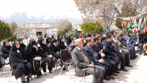 مراسم روز بزرگداشت شهدا در دانشگاه فرهنگیان استان کردستان
 3