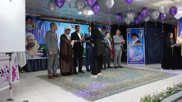 آیین بزرگداشت مقام شامخ معلم، استاد، دهه سرآمدی آموزش و ورز دختر فرهنگیان کردستان 11