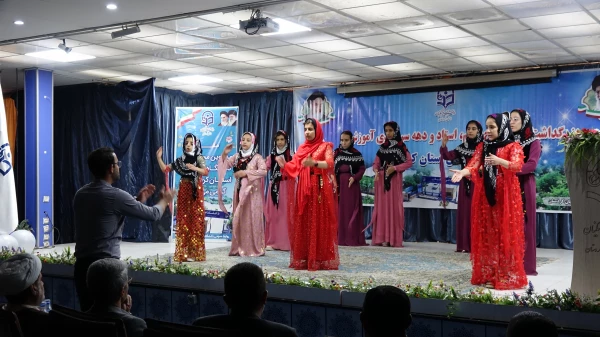 آیین بزرگداشت مقام شامخ معلم، استاد، دهه سرآمدی آموزش در دانشگاه فرهنگیان کردستان 10