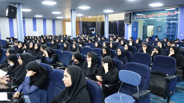 نشست پرسش و پاسخ ویژه دانشجومعلمان دانشگاه فرهنگیان استان کردستان 6