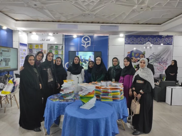 اعزام دانشجویان پردیس بنت الهدی صدر سنندج به نمایشگاه کتاب تهران 4