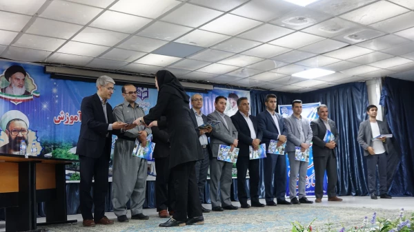 اختتامیه اولین جشنواره طراحی درس آزاد  12