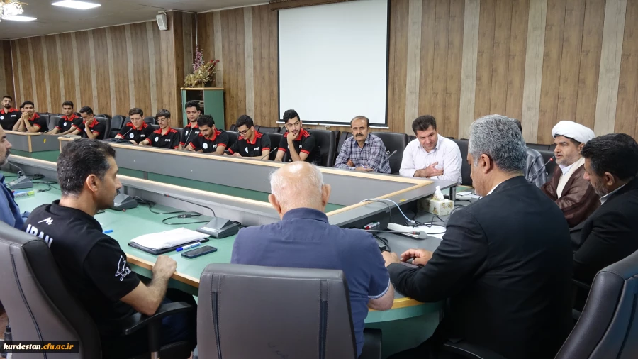   دوره مربیگری والیبال درجه ۳  8