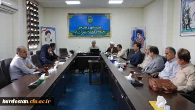 در سالن جلسات مدیریت استانی برگزار شد؛

انتخابات مدیر گروه آموزش و زبان ادبیات