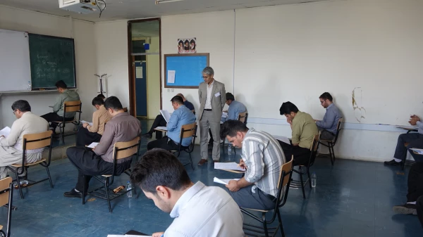 بازدید ریاست دانشگاه فرهنگیان کردستان از روند برگزاری آزمون اصلح 3