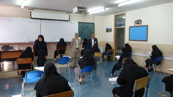 بازدید ریاست دانشگاه فرهنگیان کردستان از روند برگزاری آزمون اصلح 4
