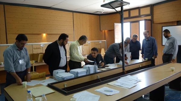 بازدید ریاست دانشگاه فرهنگیان کردستان از روند برگزاری آزمون اصلح 9