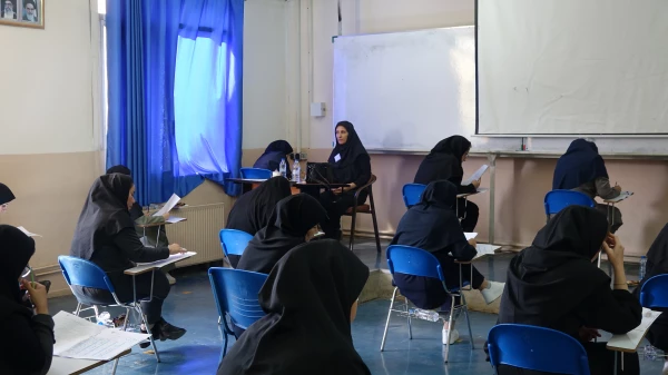 بازدید ریاست دانشگاه فرهنگیان کردستان از روند برگزاری آزمون اصلح 12