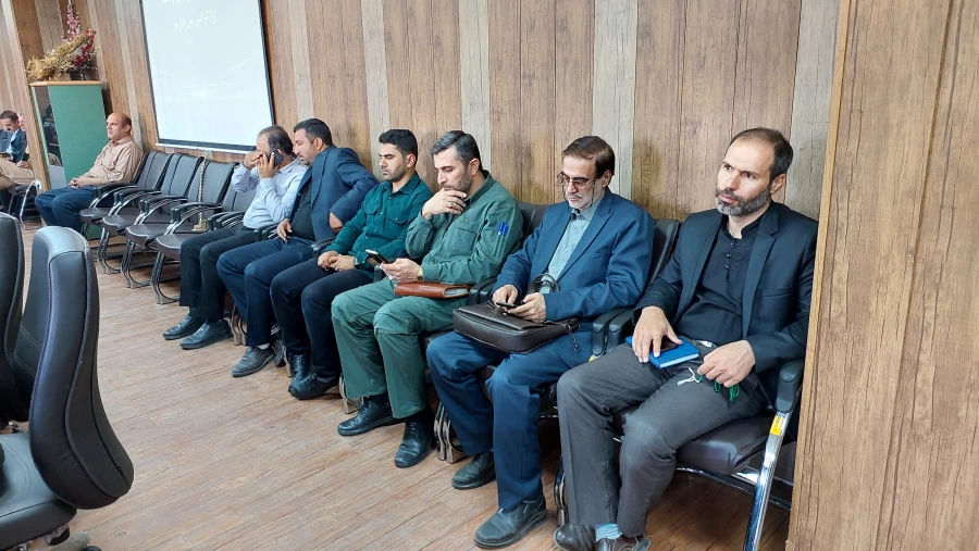 نشست هم اندیشی  اساتید و کارکنان دانشگاه فرهنگیان استان کردستان
 9