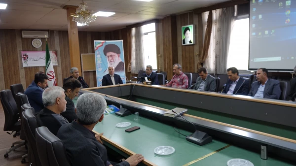 تکریم خدمات همکاران بازنشسته و تودیع معاون هماهنگی استان 10