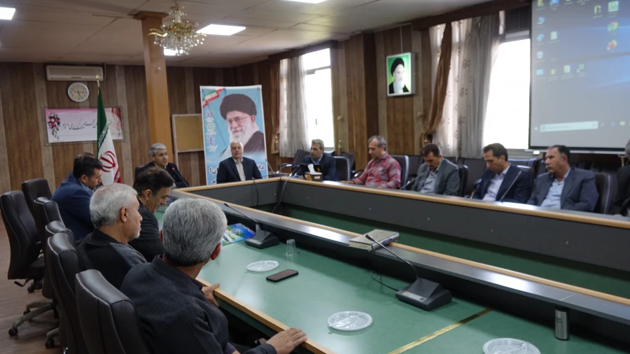 تکریم خدمات همکاران بازنشسته و تودیع معاون هماهنگی استان 10