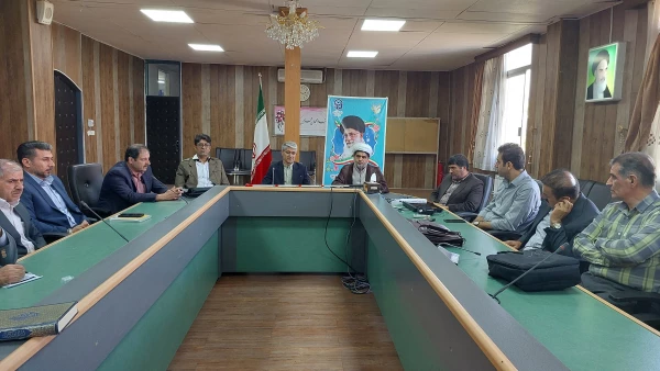 نشست هم اندیشی ریاست دانشگاه با اعضای هیئت علمی و ماموران آموزشی
 7