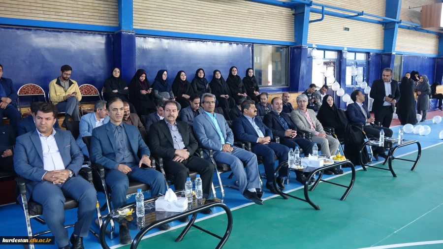 افتتاح سالن ورزشی چند منظوره و سالن تندرستی پردیس بنت الهدی صدر سنندج 10