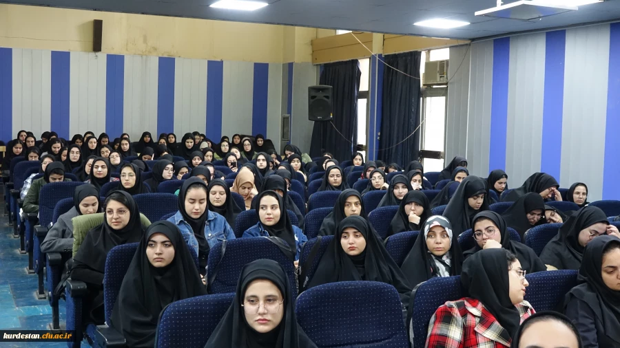 نشست تبیینی با موضوع تحولات آخرالزمانی (نقش ایران در تحولات منطقه) 8