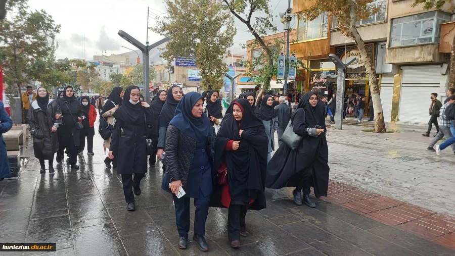 حماسه حضور انقلابی جامعه دانشگاه فرهنگیان کردستان در راهپیمایی روز ملی مبارزه با استکبار جهانی
 7