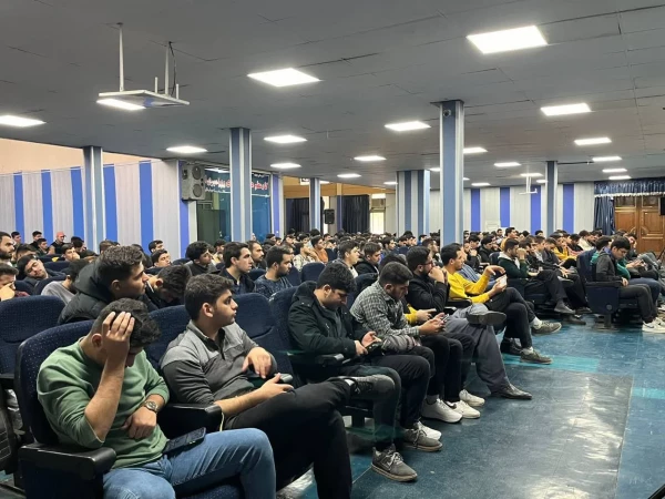 نشست توجیهی و پرسش و پاسخ پردیس شهید مدرس سنندج 5