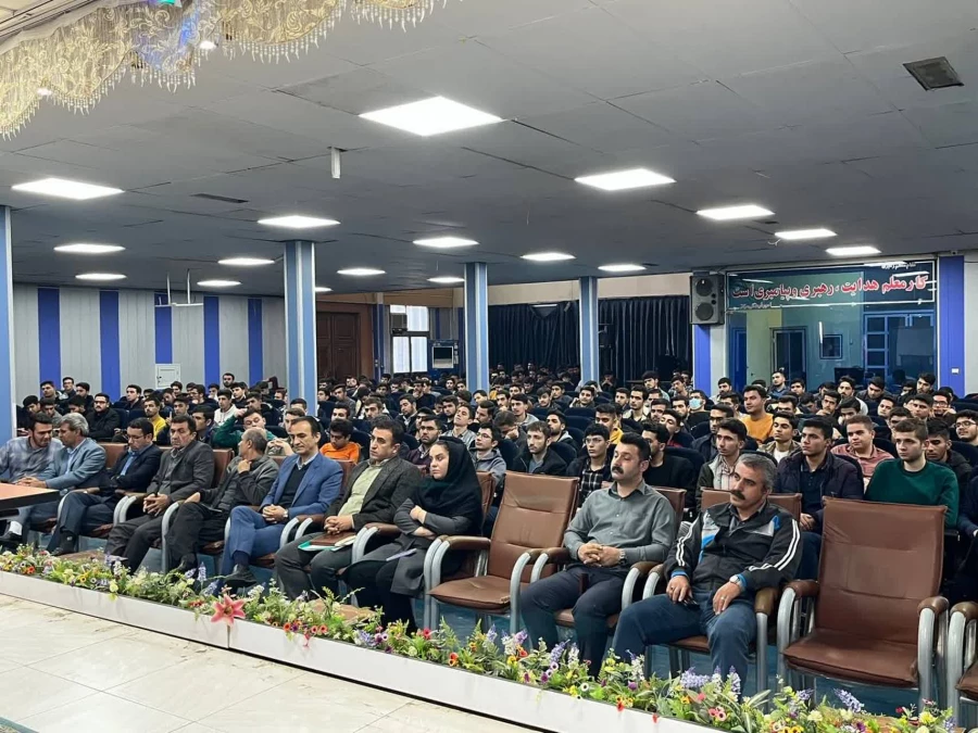 نشست توجیهی و پرسش و پاسخ پردیس شهید مدرس سنندج 6
