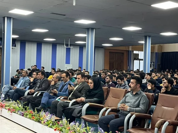 نشست توجیهی و پرسش و پاسخ پردیس شهید مدرس سنندج 7
