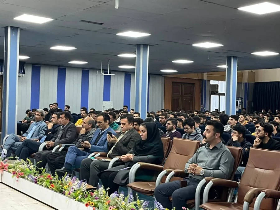 نشست توجیهی و پرسش و پاسخ پردیس شهید مدرس سنندج 7