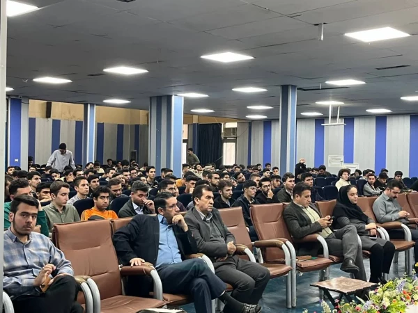 نشست توجیهی و پرسش و پاسخ پردیس شهید مدرس سنندج 8