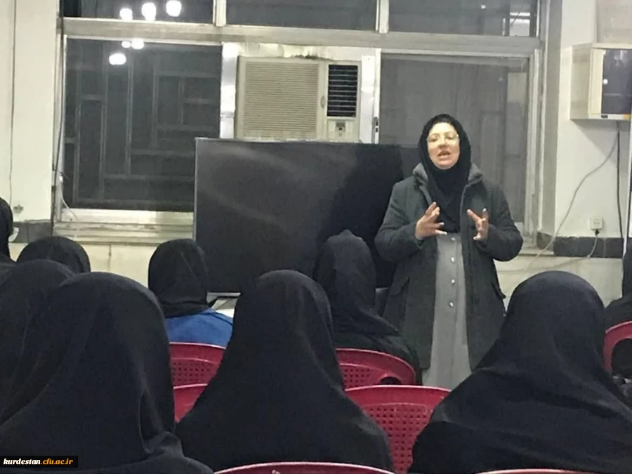 کارگاه آموزشی تغذیه با عنوان الگوی تغذیه مناسب 2