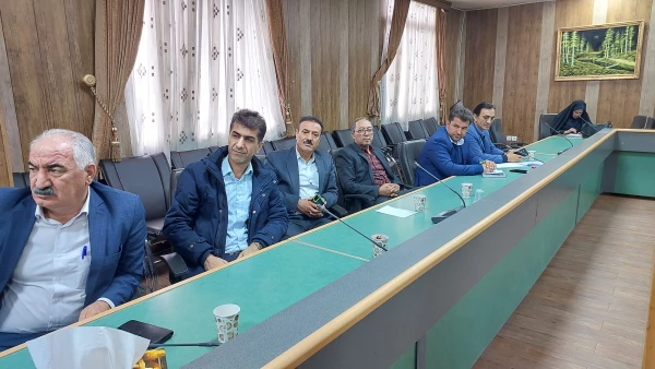 نشست هم اندیشی اساتید و کارکنان دانشگاه فرهنگیان استان کردستان 9