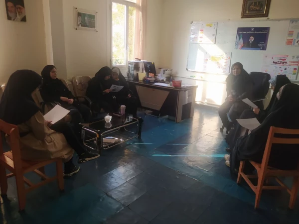 جلسه هماهنگی با حضور کارشناس مسئول واحد فرهنگی پردیس و دبیران کانون های مربوطه 2