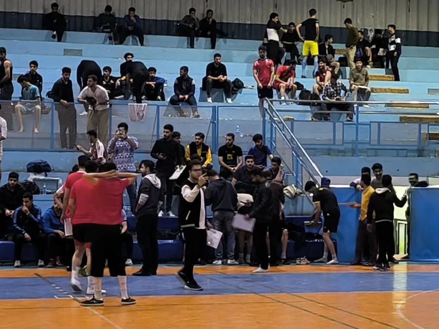  مسابقات لیگ فوتسال پردیس شهید مدرس 10