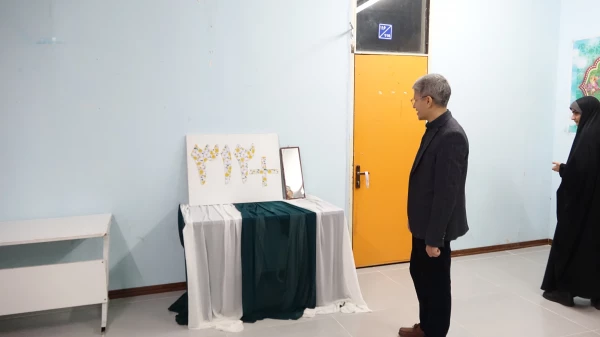 نمایشگاه گرامیداشت هفته قران و عترت و محکومیت جنایت های رژیم 2