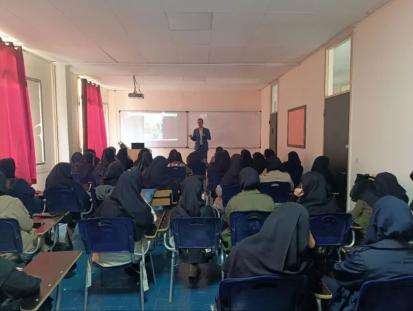 کارگاه  مهارت مدیریت روابط اجتماعی 4