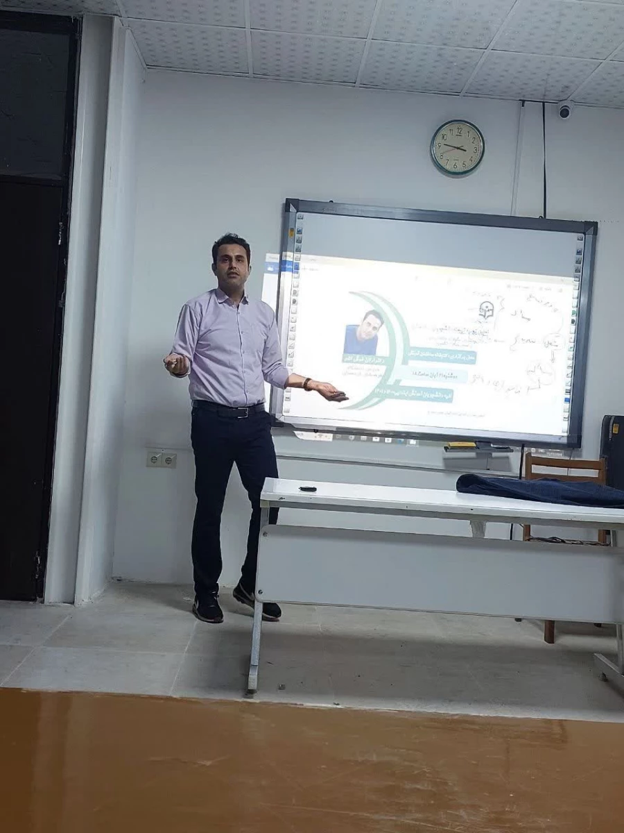 کارگاه تحلیل تجربیات کارورزی 4