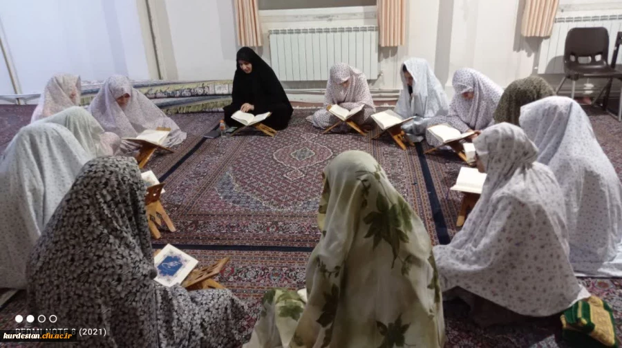 اولین جلسه از سلسله نشست های آشنایی با سیره حضرت فاطمه(س) 2