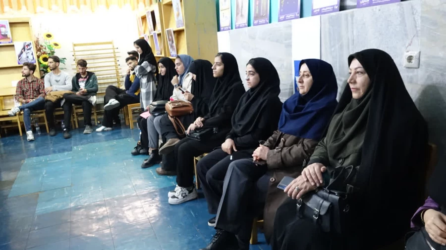 نشست رونمایی و معرفی کتب اساتید دانشگاه فرهنگیان استان کردستان  5