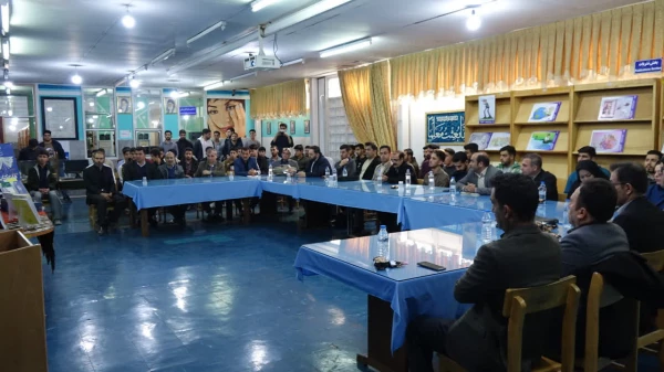 نشست رونمایی و معرفی کتب اساتید دانشگاه فرهنگیان استان کردستان  8