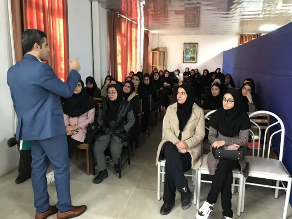  نشست معرفی کتاب مسئله مدرسه 2