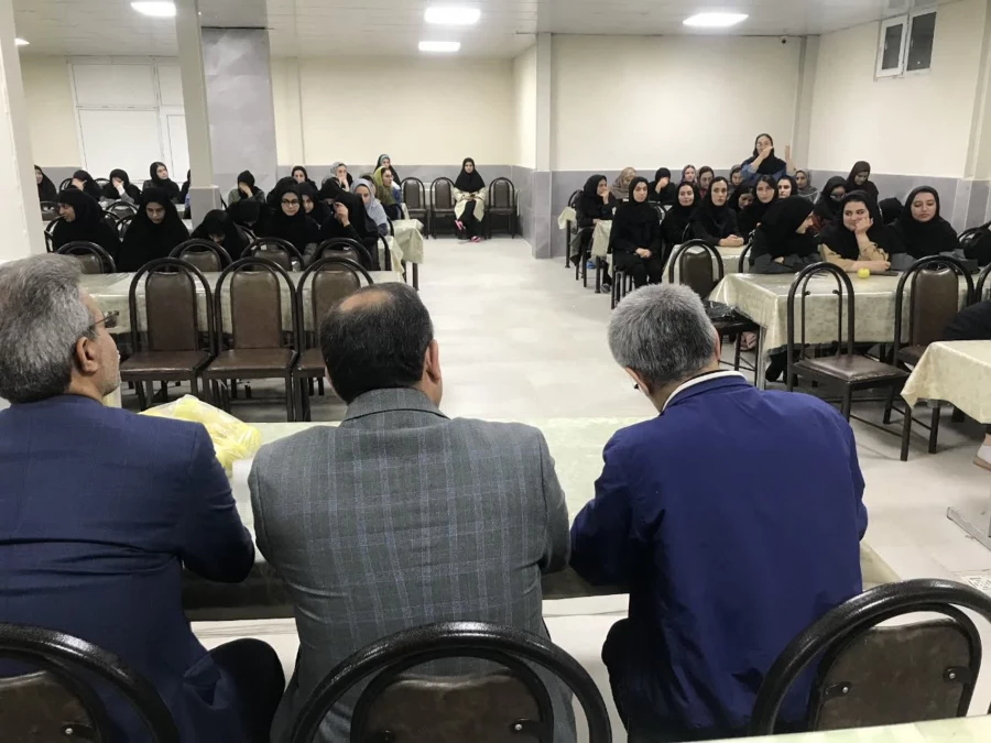 جلسه پرسش و پاسخ دانشجویان با مسئولین دانشگاه 3