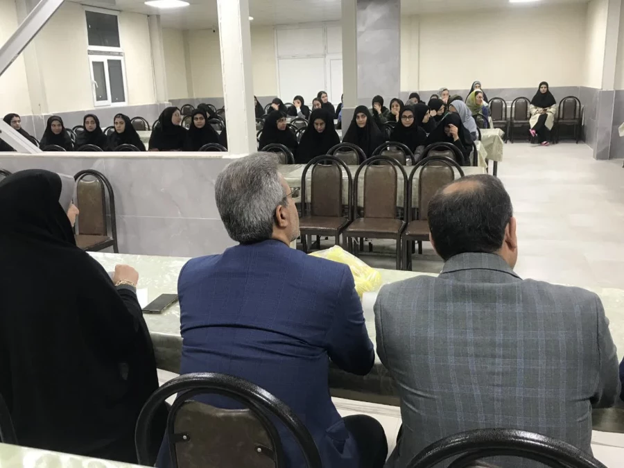 جلسه پرسش و پاسخ دانشجویان با مسئولین دانشگاه 6