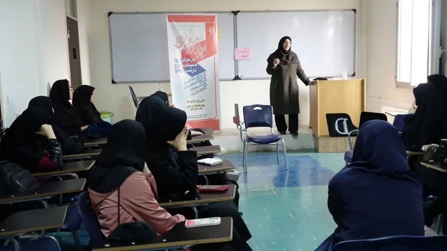 جلسه سوم کارگاه های آموزشی پیشگیری از آسیب های اجتماعی 4