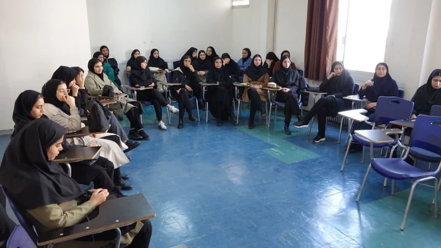 جلسه سوم کارگاه های آموزشی پیشگیری از آسیب های اجتماعی 5
