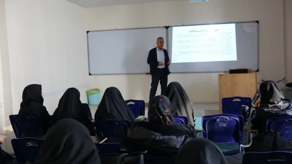 جلسه سوم کارگاه های آموزشی پیشگیری از آسیب های اجتماعی 7