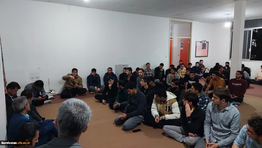 حضور مسئولین دانشگاه در جمع دانشجویان ساکن سرای دانشجویی 5