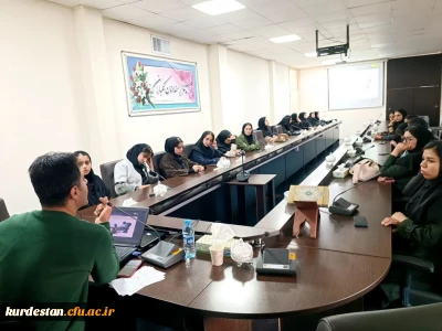 به همت انجمن علمی تربیت بدنی  و با همکاری کانون فرهنگ و رسانه برگزار شد؛

کارگاه تاثیر رسانه و ورزش بر سلامت روان دانشجویان