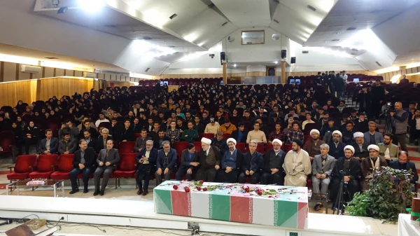 ویژه برنامه قرآن؛ معنویت، مقاومت و شهادت 7