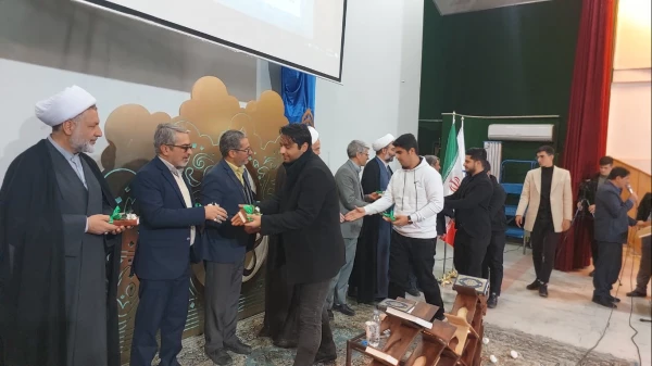 ویژه برنامه قرآن؛ معنویت، مقاومت و شهادت 11