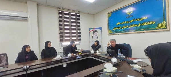 کارگاه نقد کتاب"دزد و سگ ها" 4