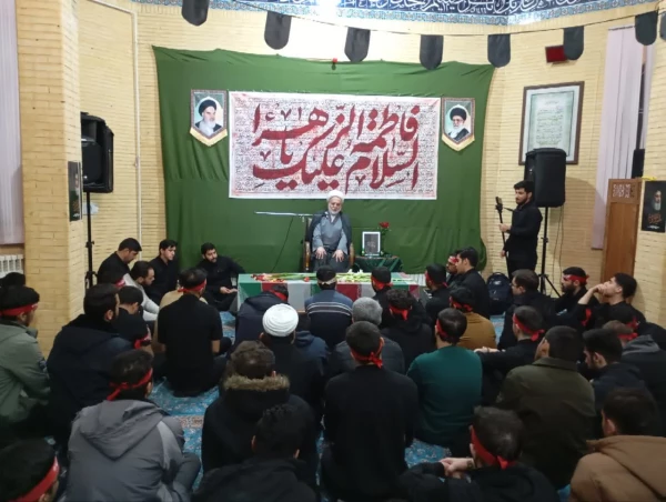 شب وداع با پیکر مطهر شهید گمنام در دانشگاه فرهنگیان استان کردستان 3