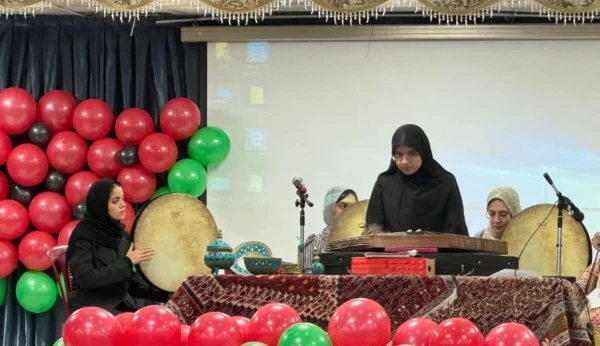 ویژه برنامه یلدای مادرانه به مناسبت شب یلدا و روز مادر 8